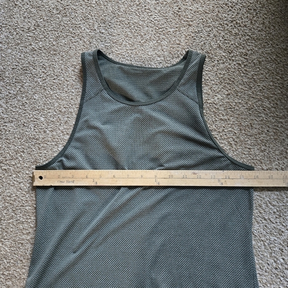 Lululemon Tank In Green - Picture 4 of 5